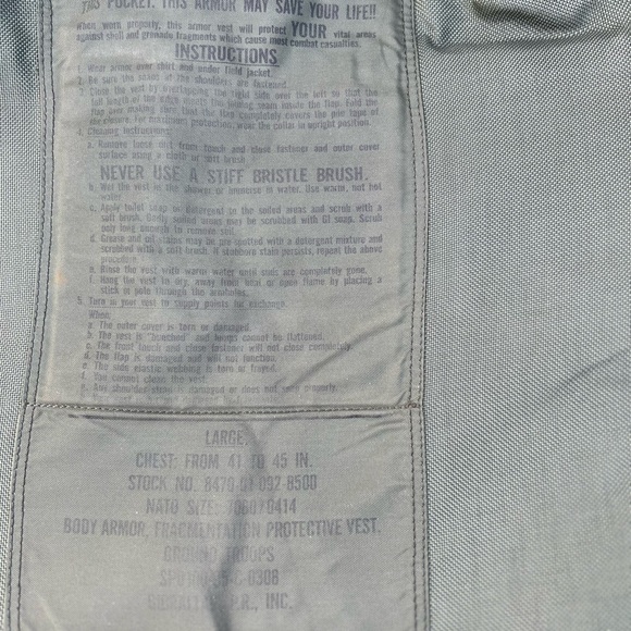 Military Tactical Flak Vest (L) - Picture 3 of 3